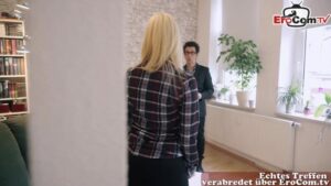 Wie eine junge Deutsche von Scheinagenten in eine Erotikfalle gelockt wird